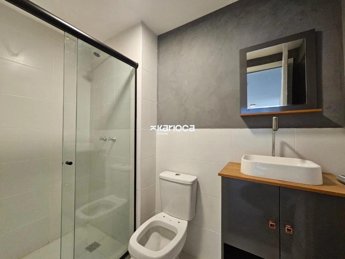 3-bedroom apartment with floor-to-ceiling windows — photo 11