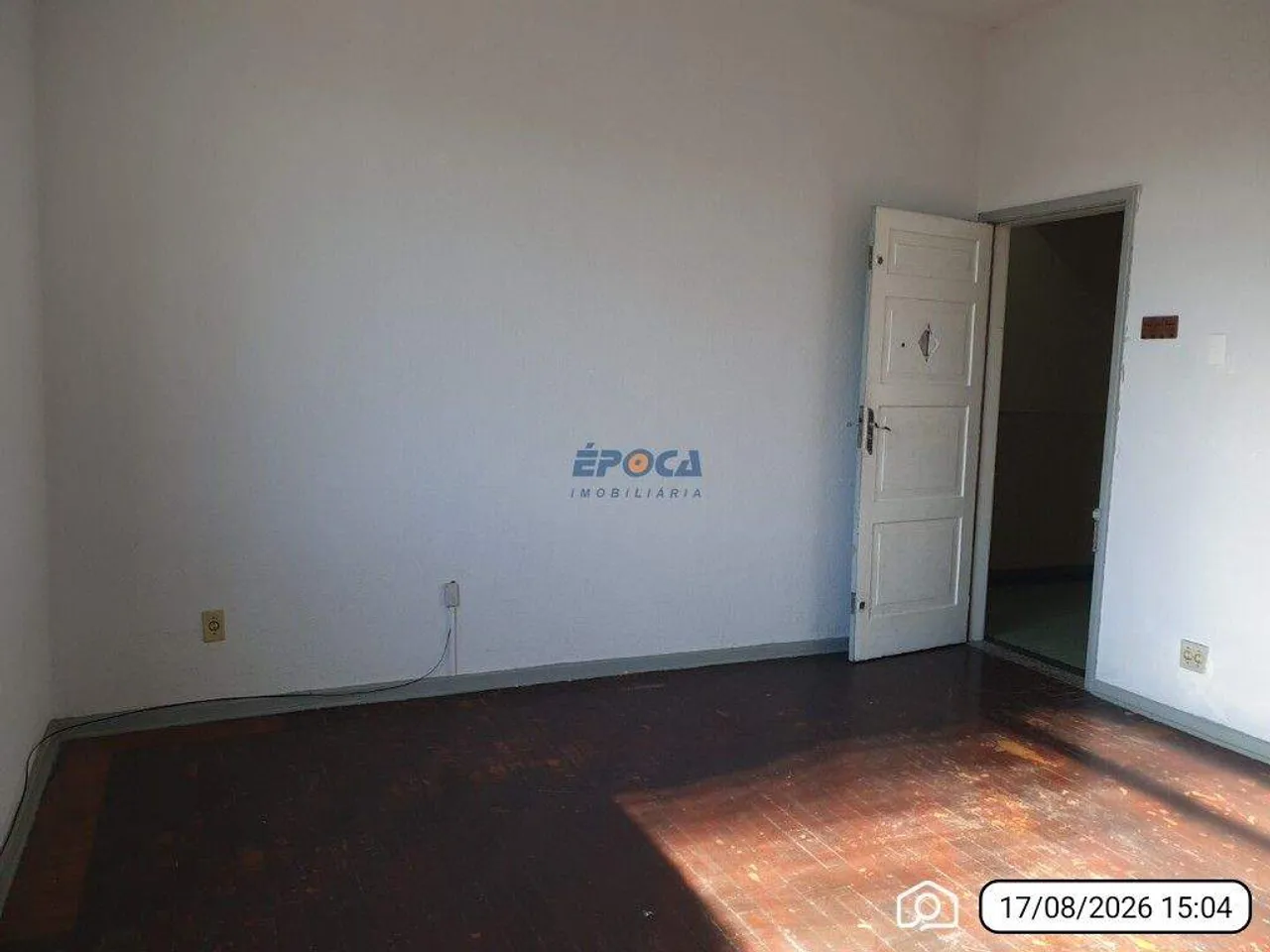 2-bedroom apartment with a balcony — photo 16