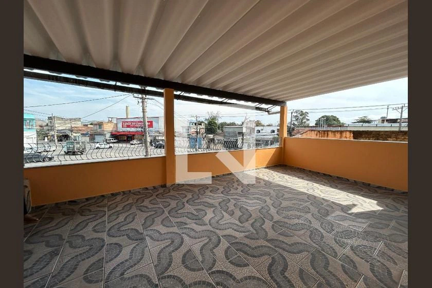 House with 150 m², 2 bedrooms and separate kitchen