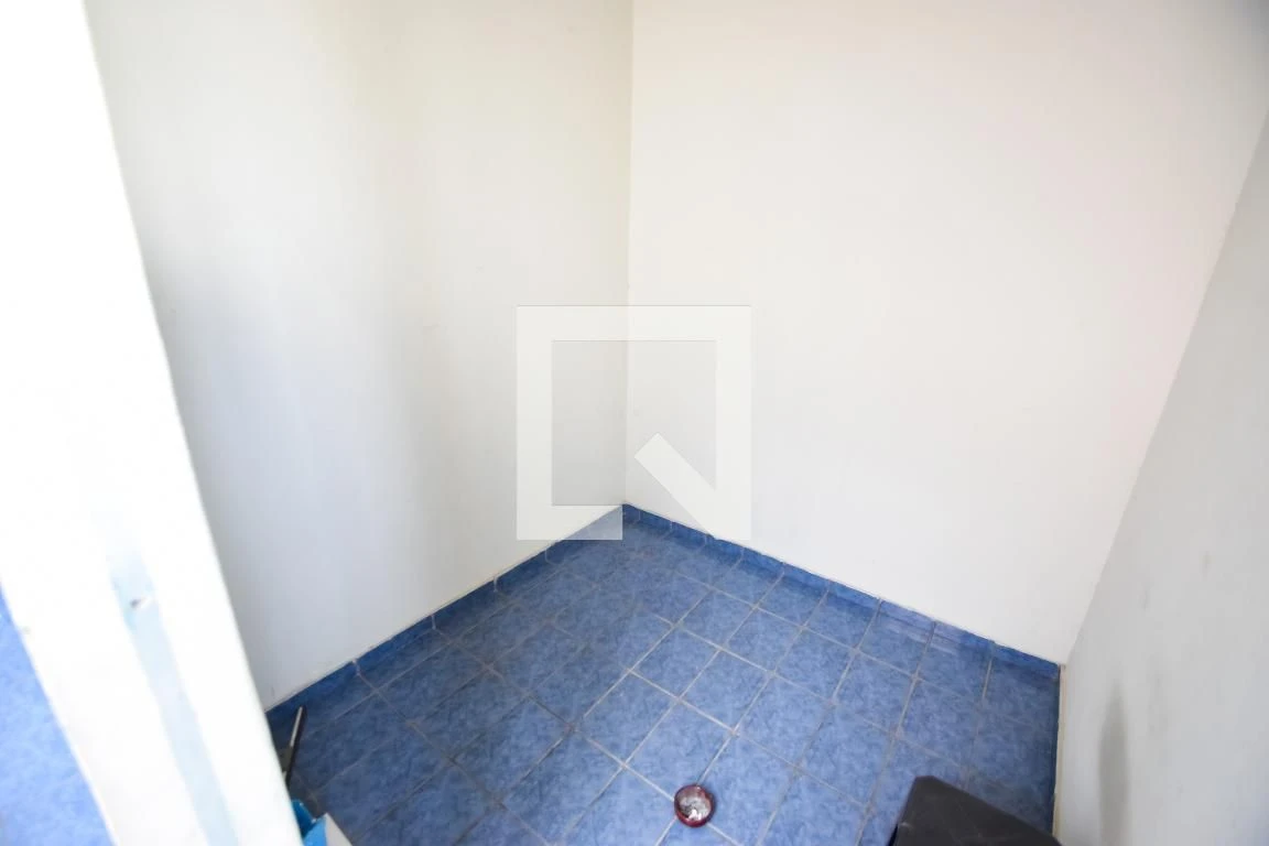 Apartamento mobiliado com 4 quartos e cozinha separada — photo 35