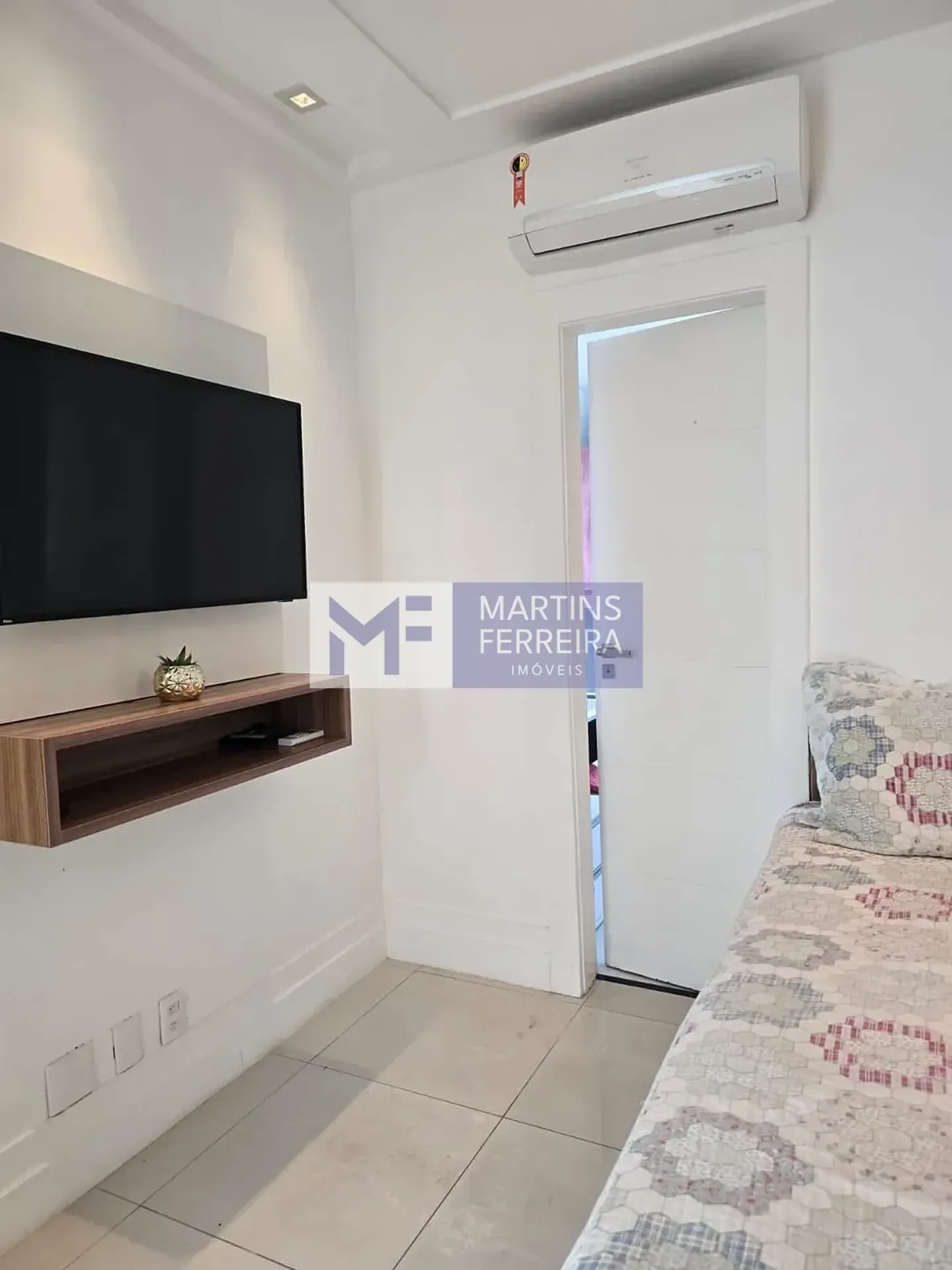 Unfurnished penthouse apartment with 4 bedrooms — photo 33