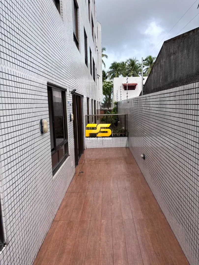 Ground-floor apartment 65 m² with 2 bedrooms and 2 baths — photo 3