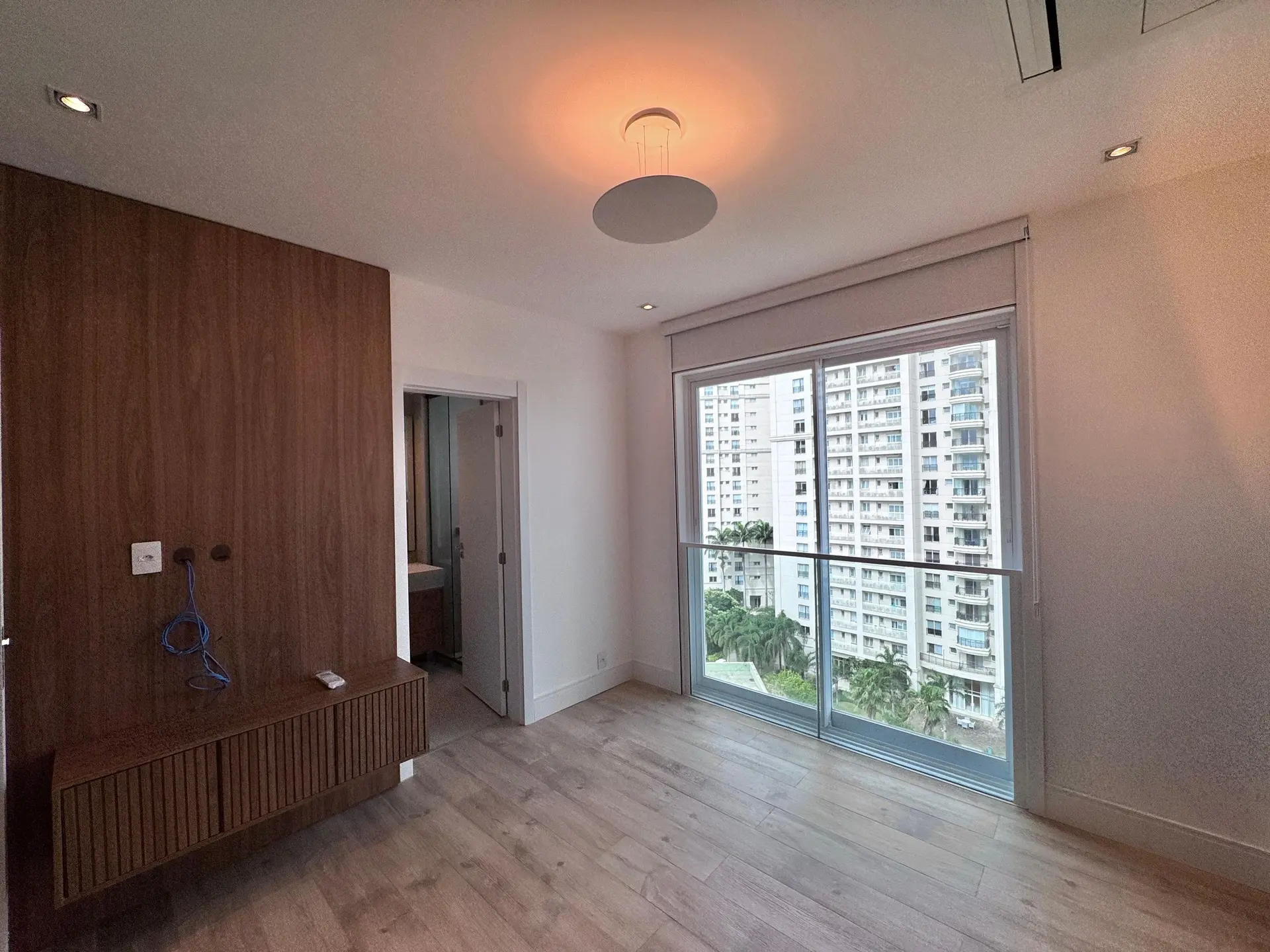 Apartamento mobiliado com 3 suítes e 4 vagas — photo 15