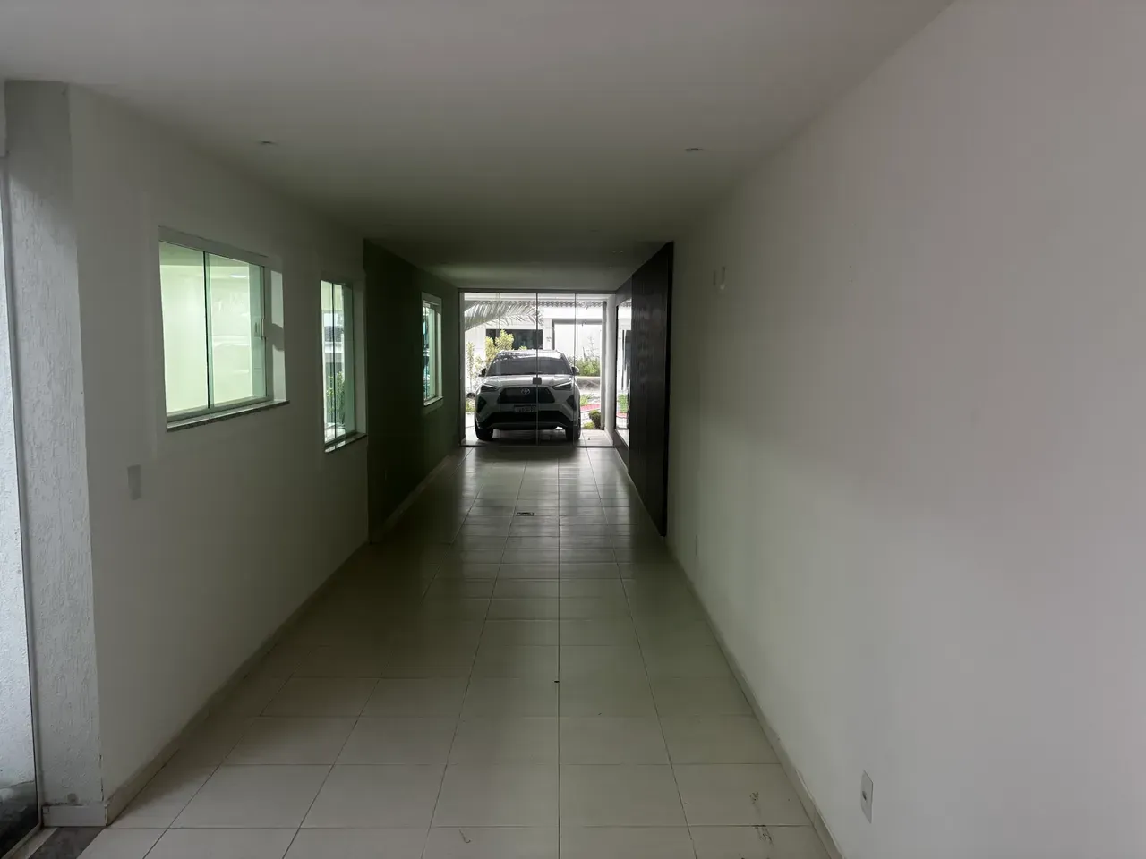 House with 4 bedrooms, 5 bathrooms and 3 parking spots — photo 8