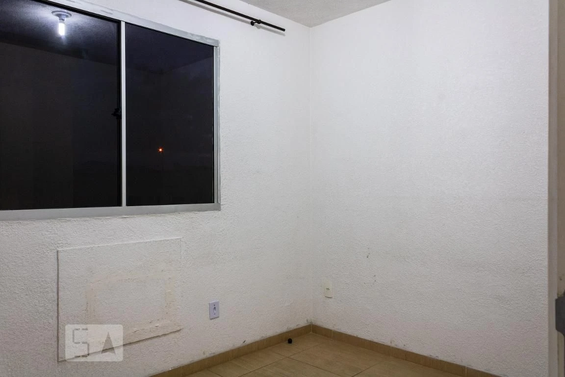 Apartamento com 2 quartos e área de lavanderia — photo 18