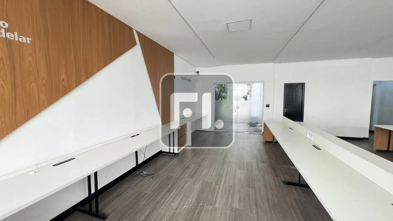 Дом с 4 спальнями, 4 ванными и 160 м² — photo 13