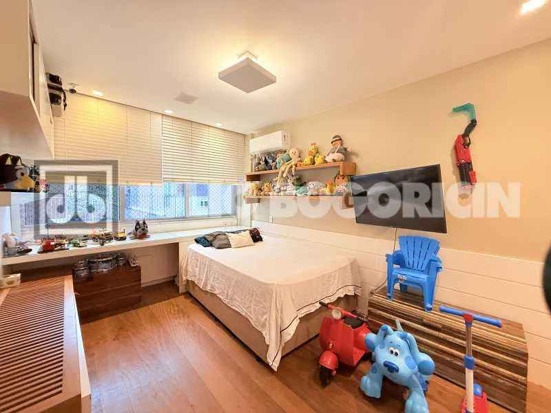 Apartamento de 4 quartos com 195 m² e cozinha americana — photo 17