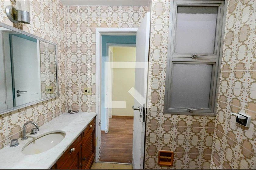 140 m² apartment with 4 bedrooms and 1 en-suite — photo 37