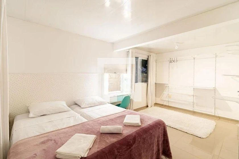 Furnished house with 4 bedrooms and an open kitchen — photo 12