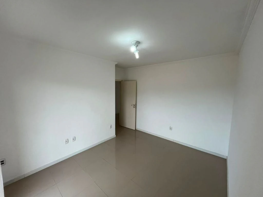Casa de 190 m² con 5 dormitorios y 3 plazas de garaje — photo 8