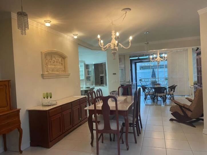 Ванна та 4 спальні: будинок 258 м² — photo 29