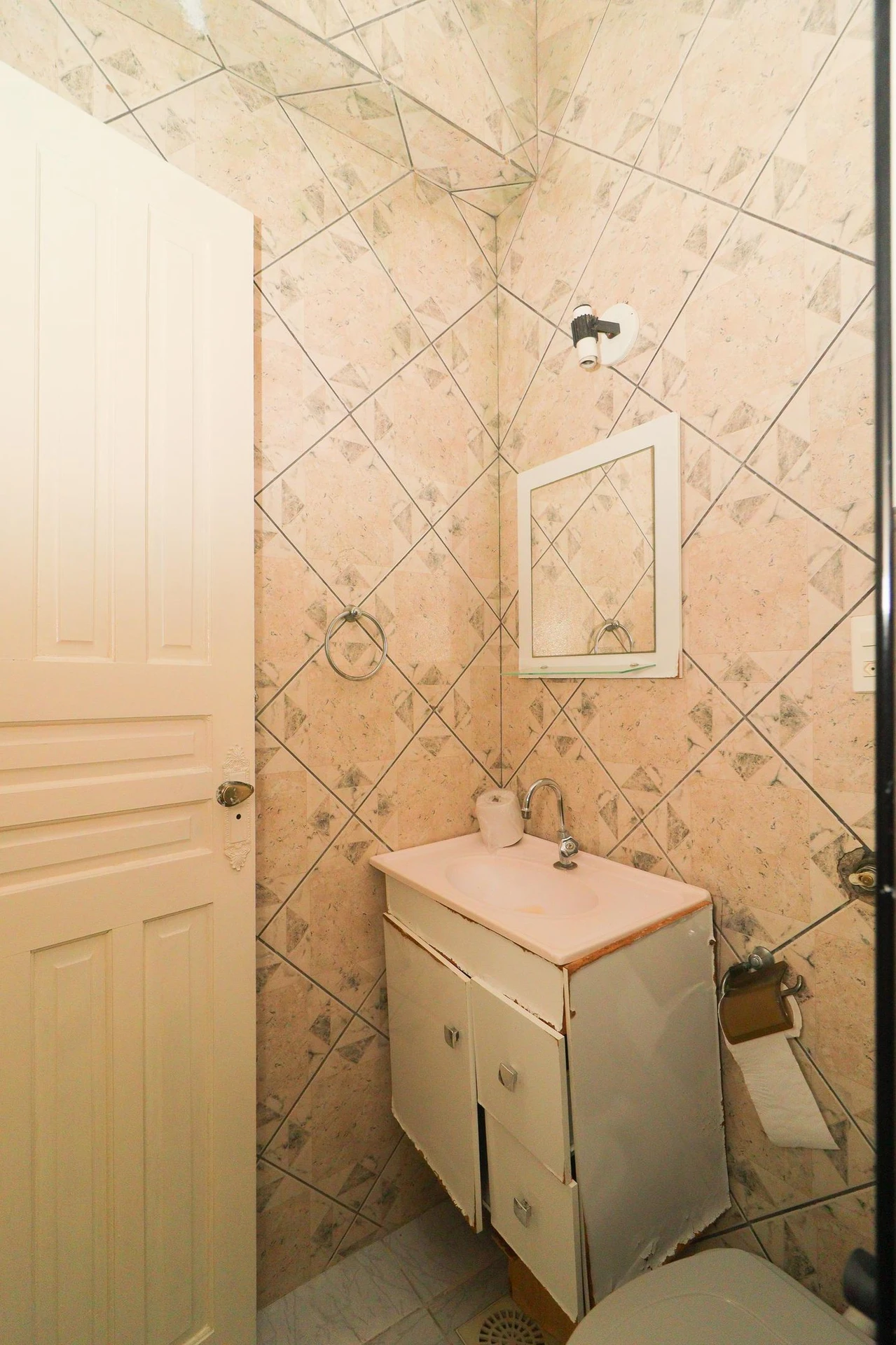 Rental apartment with 2 bedrooms and 2 bathrooms — photo 16