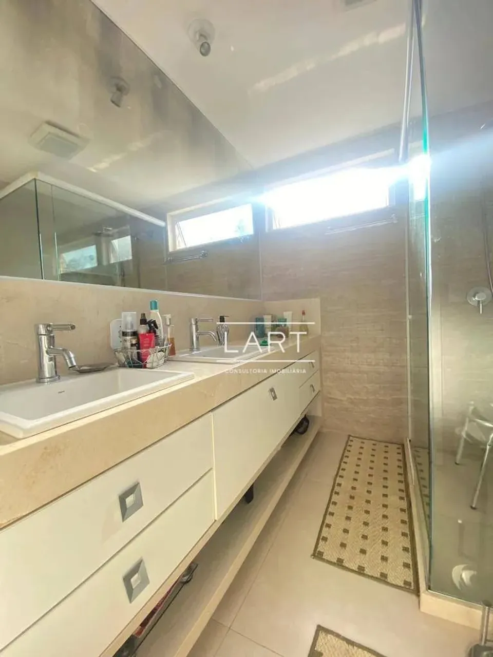 Apartamento com 4 dormitórios e 5 banheiros, 350 m² — photo 9