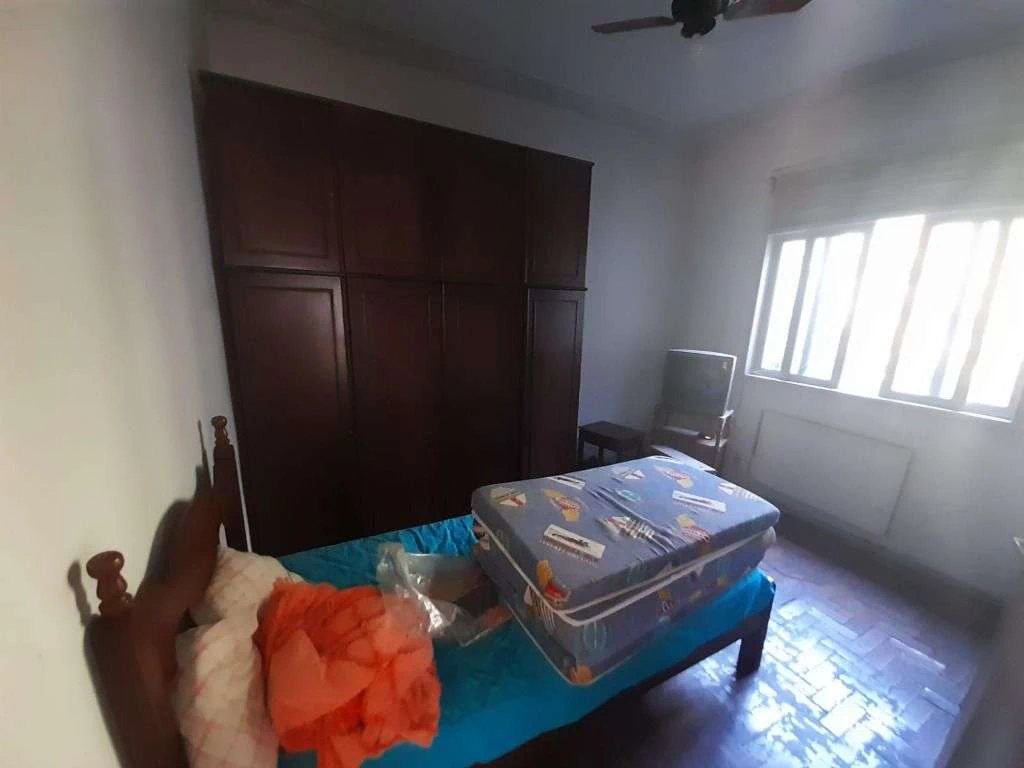 Casa mobiliada com 4 quartos e cozinha com fogão a gás — photo 8