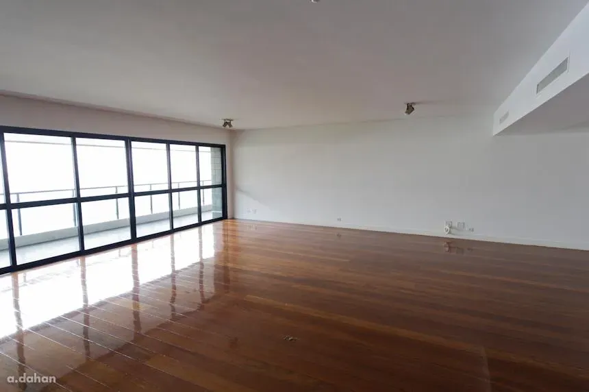 Apartamento de 400 m² com 4 quartos e 5 banheiros — photo 23