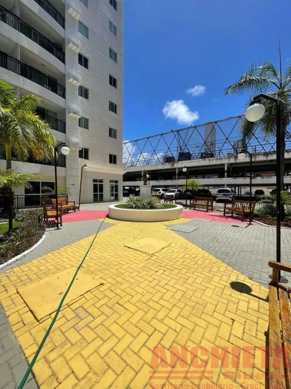 90 m² apartment on the 10th floor with 2 parking spots — photo 32