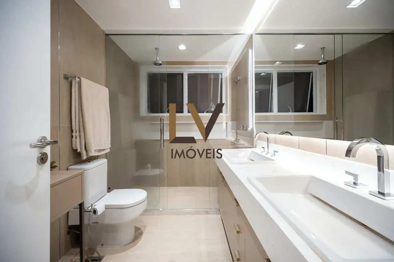 Furnished 4-bedroom apartment with open-plan kitchen — photo 27