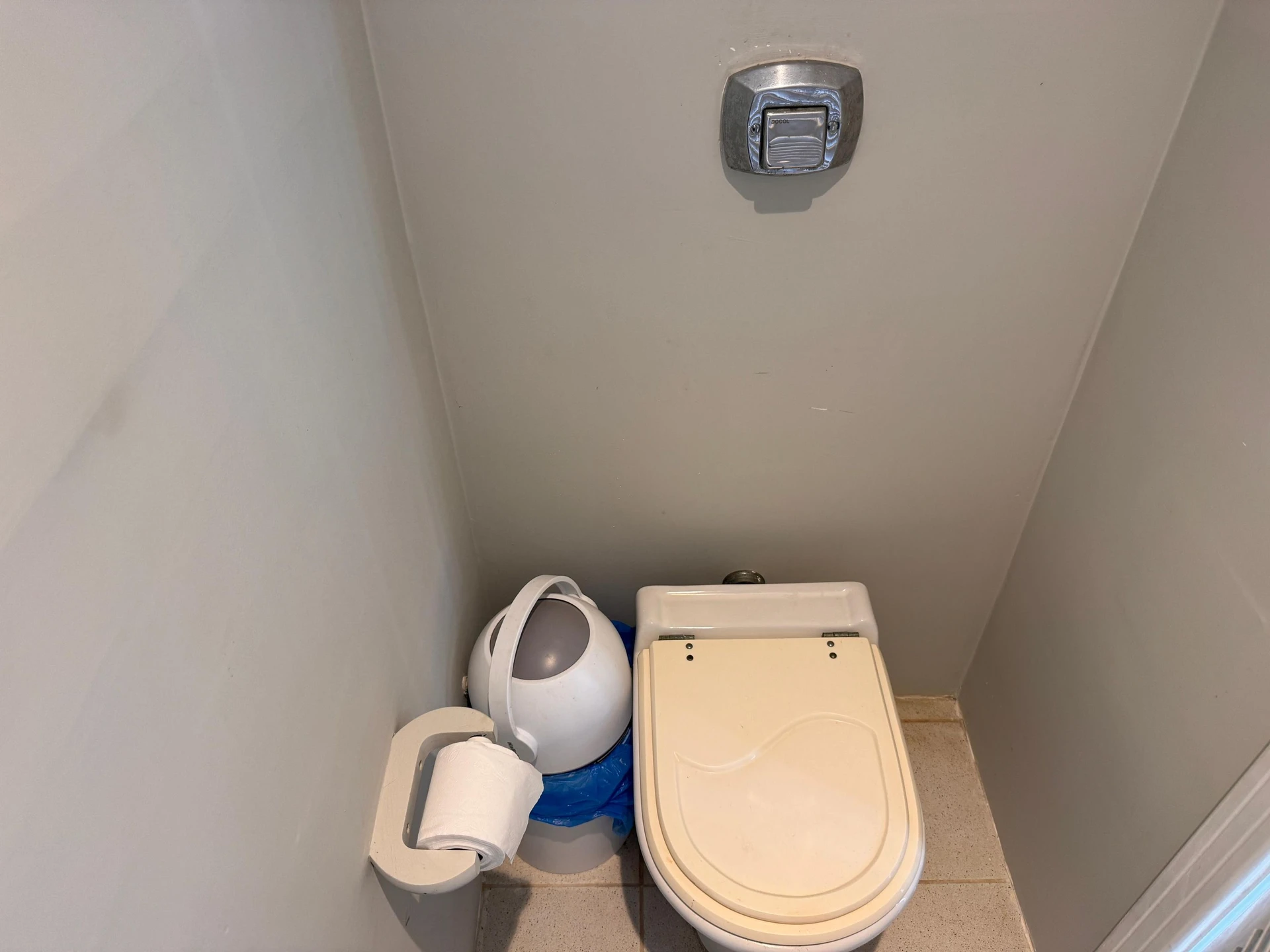 Furnished house, 550 m², with a bathtub — photo 38