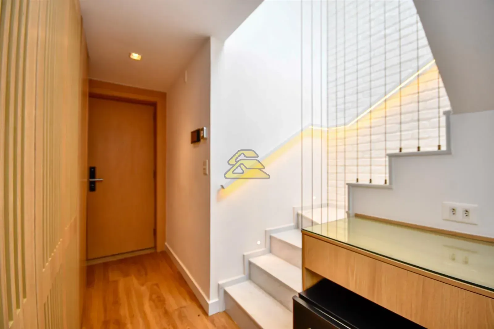 Furnished apartment with 2 suites and 3 bathrooms — photo 13