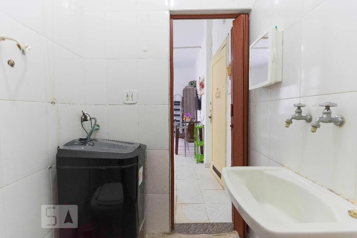 Estudio amueblado con lavadora y 1 baño — photo 4