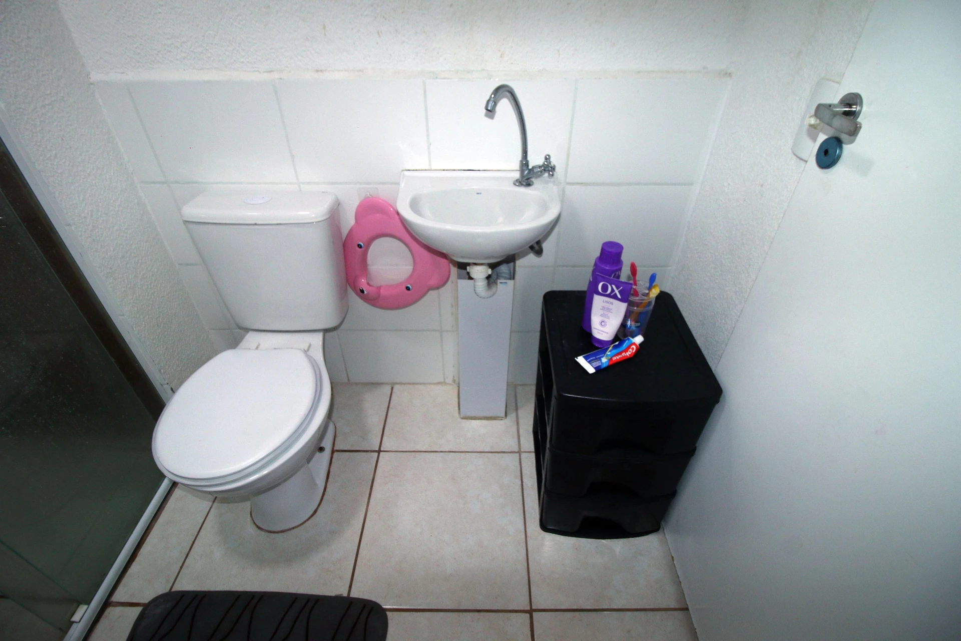 2-bedroom apartment with a washing machine — photo 9