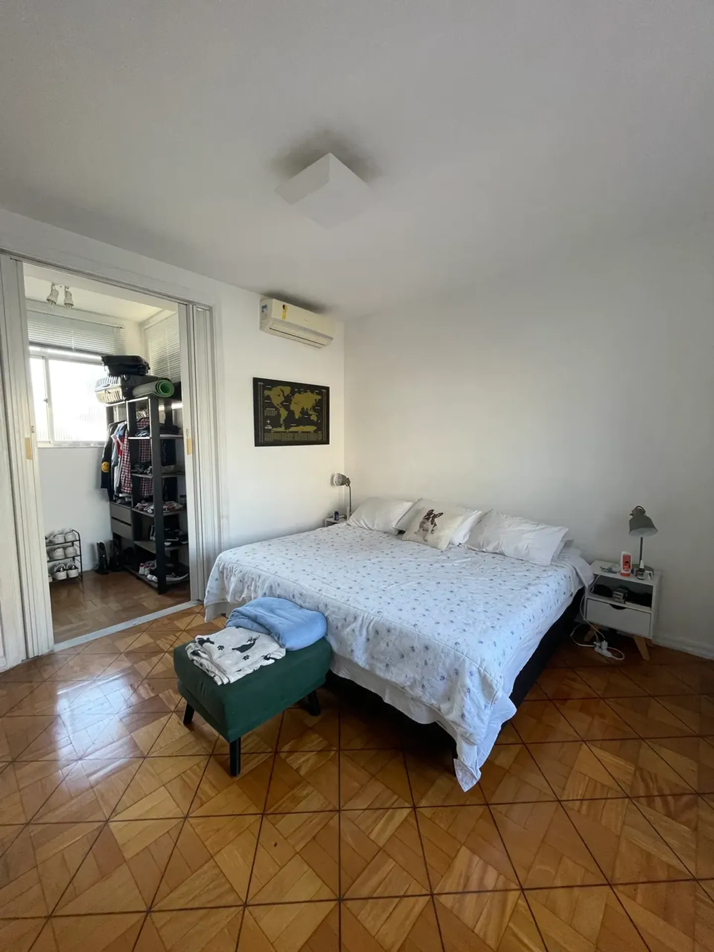 Apartamento mobiliado com 4 quartos e 5 banheiros — photo 22