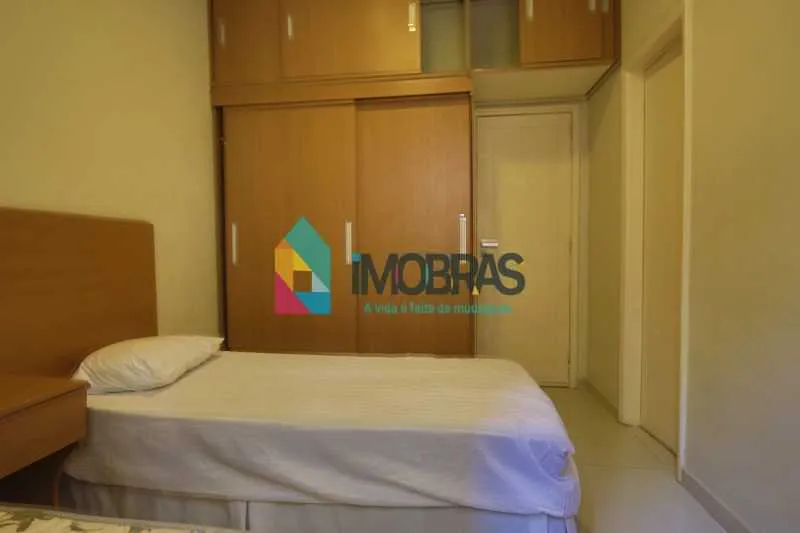 2-bedroom apartment with 3 bathrooms and an open-plan kitchen — photo 11