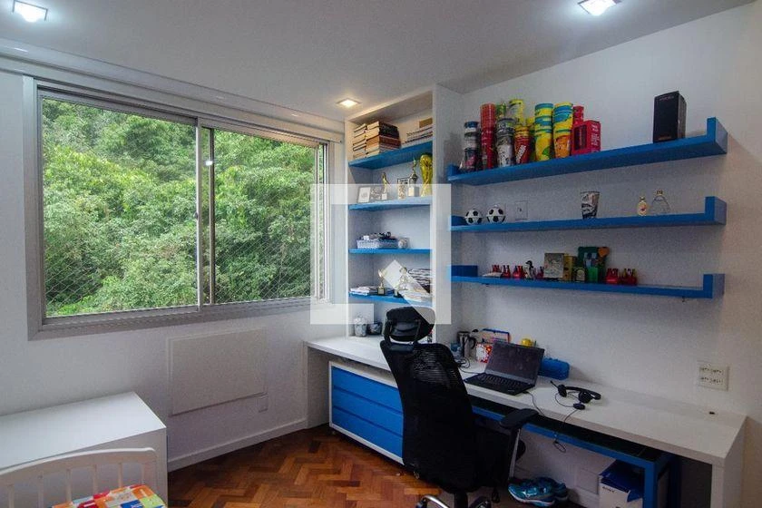 3-bedroom apartment with a walk-in closet in Rio de Janeiro — photo 21