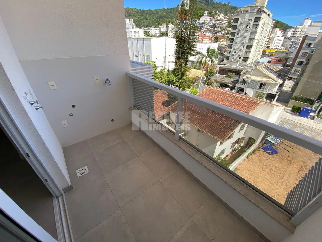 One-bedroom apartment with a private BBQ in Florianópolis — photo 7