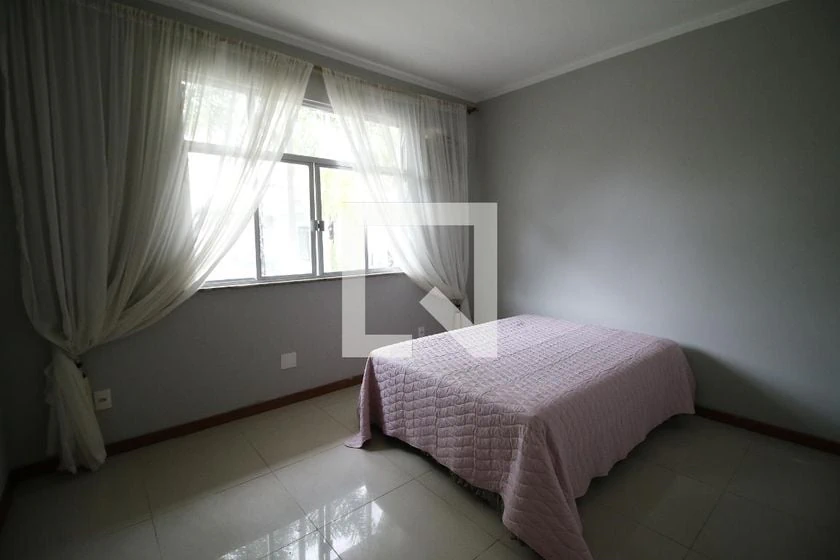 Condominium house with a balcony and private garden — photo 11