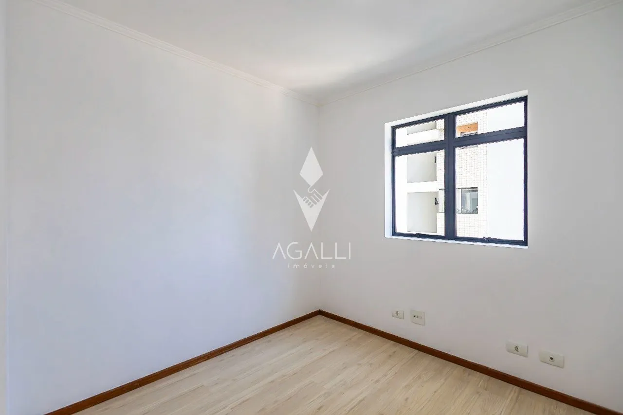 Apartment, 112 m², with a glass-enclosed balcony — photo 15