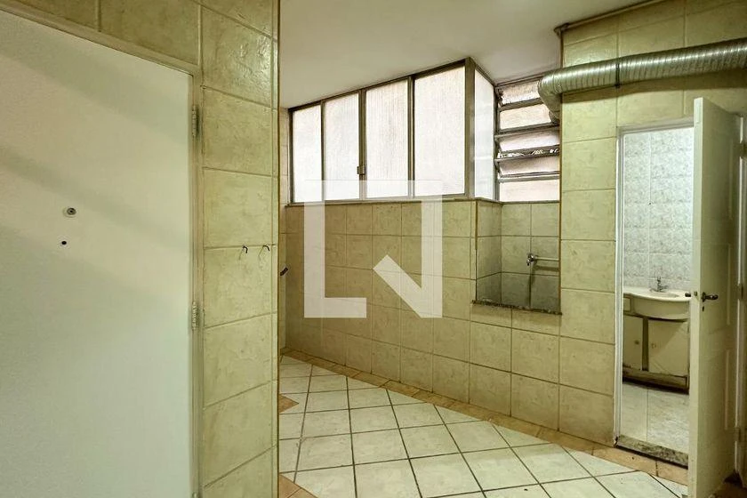154 m² apartment with 3 bedrooms and 1 parking spot — photo 32