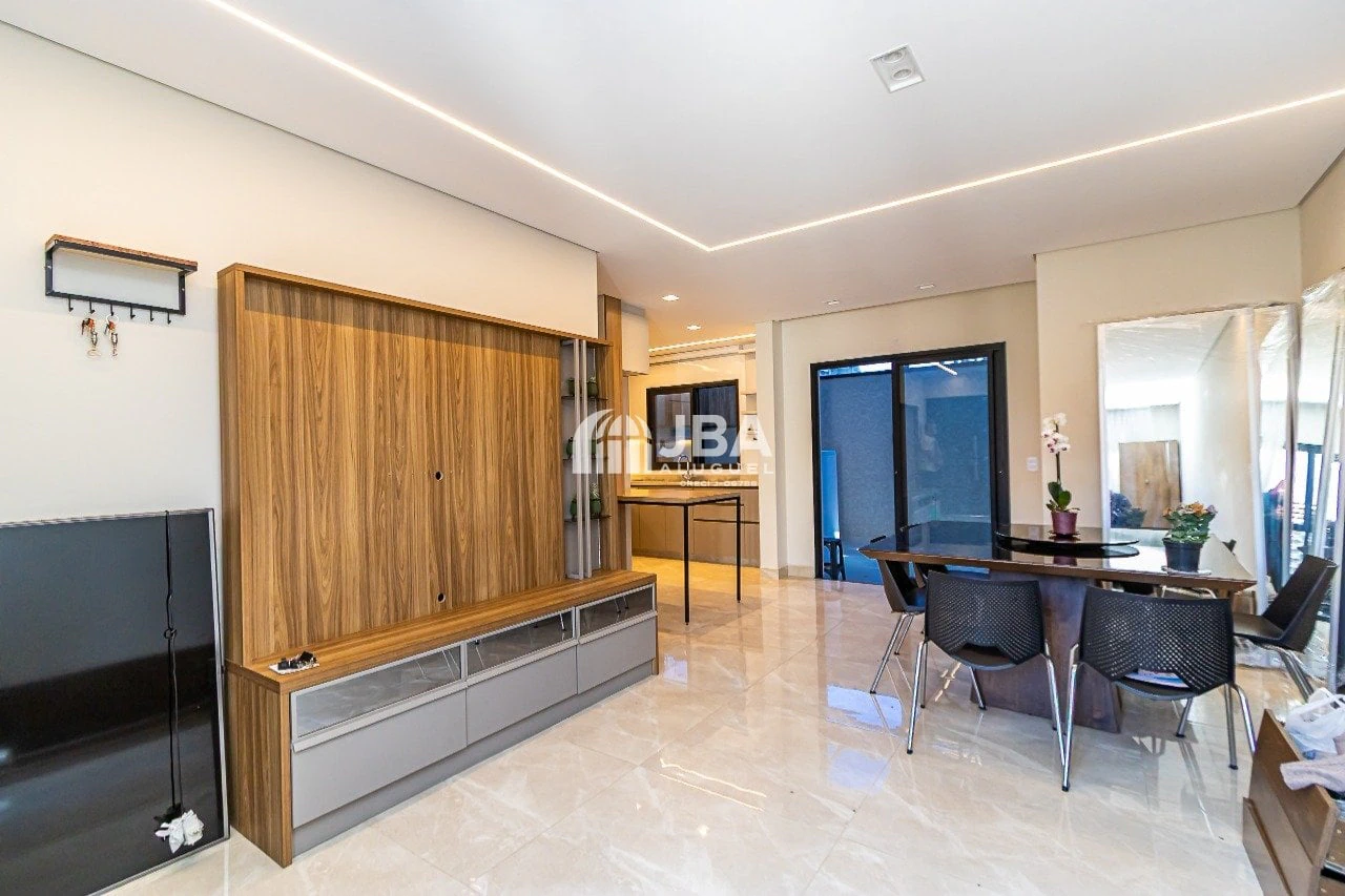Casa de 125 m² con balcón gourmet y bañera — photo 4