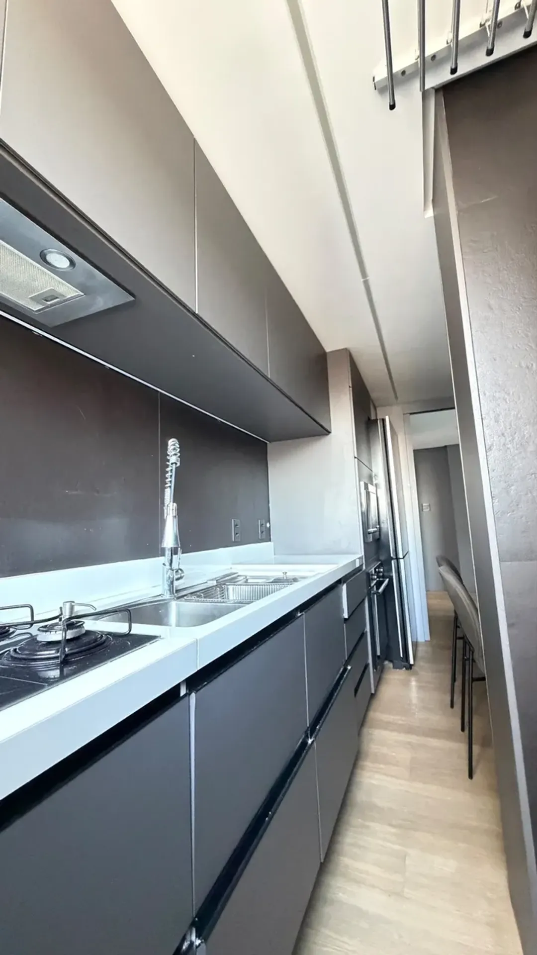 Furnished apartment, 100 m², with a washing machine — photo 2