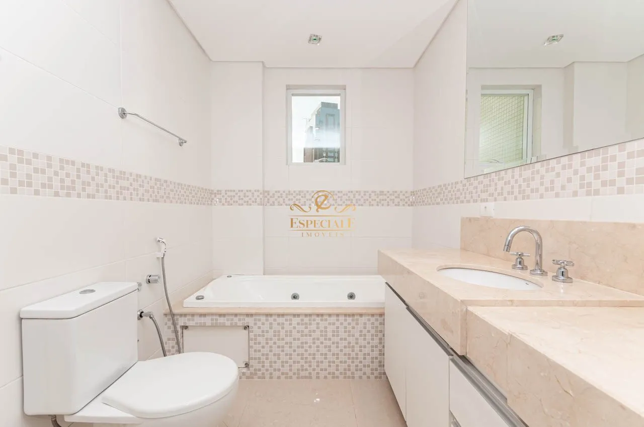 4-bedroom apartment with 2 suites, 331 m² — photo 35