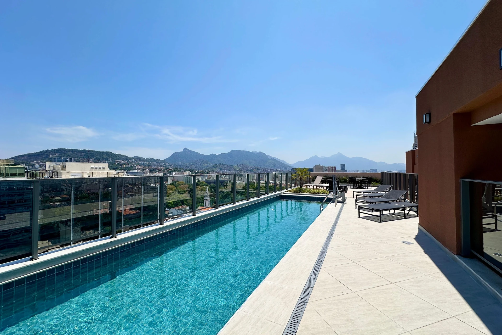 Apartment, 33 m², with a grill on the balcony — photo 13