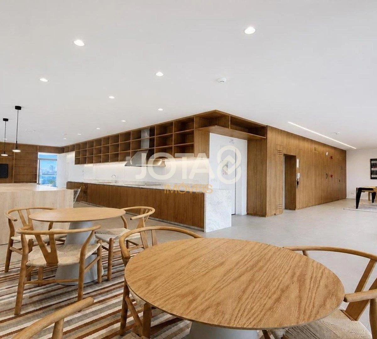 One-bedroom apartment with floor-to-ceiling windows — photo 13