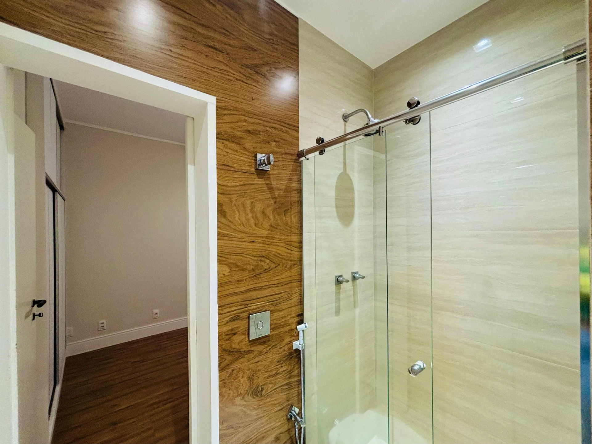 Apartamento com 3 quartos, varanda e cozinha integrada — photo 24