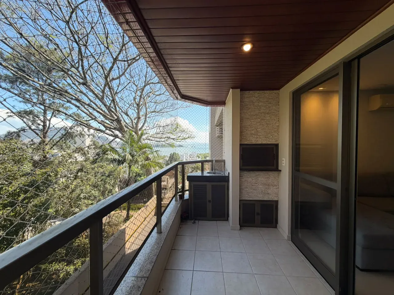 Private BBQ in a 3-bedroom apartment, 100 m² — photo 3