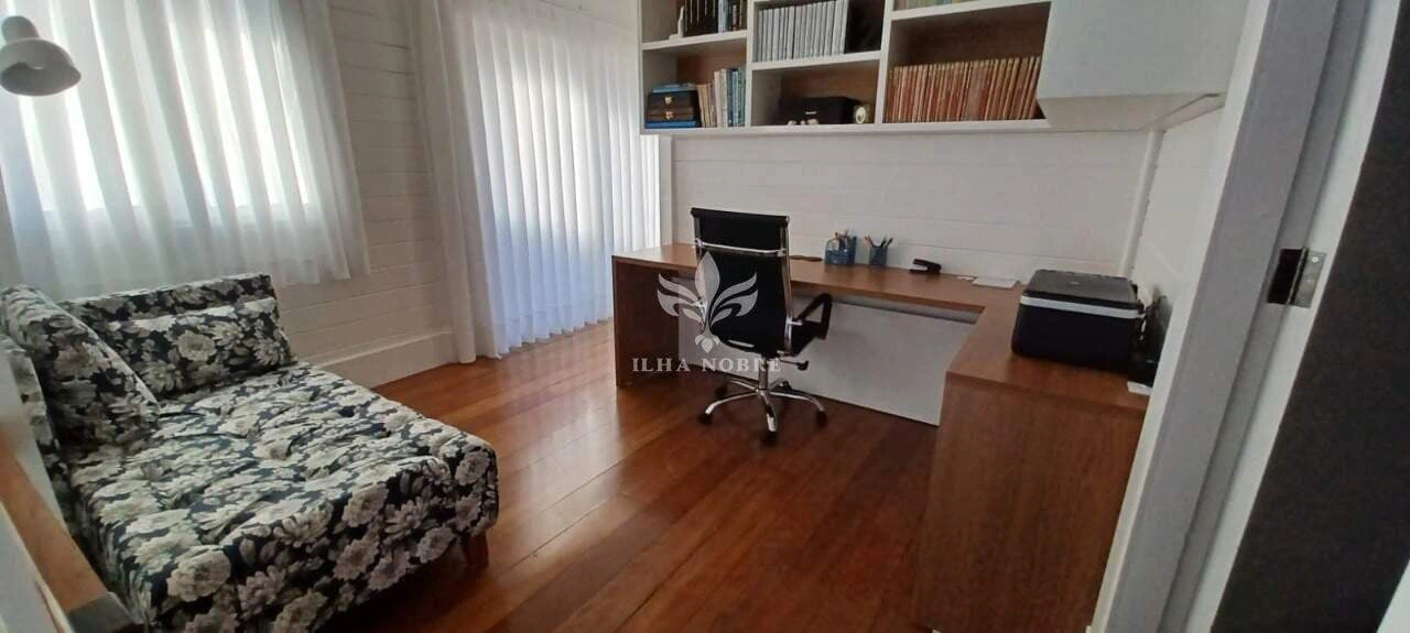 House, 209 m², with a mountain view — photo 4