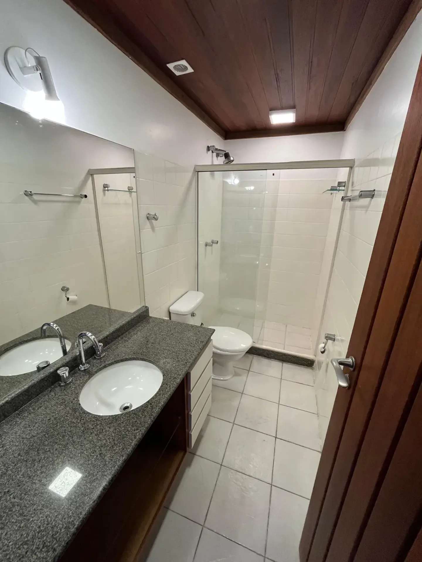 Duplex house with 4 en-suite bedrooms and balcony grill — photo 7