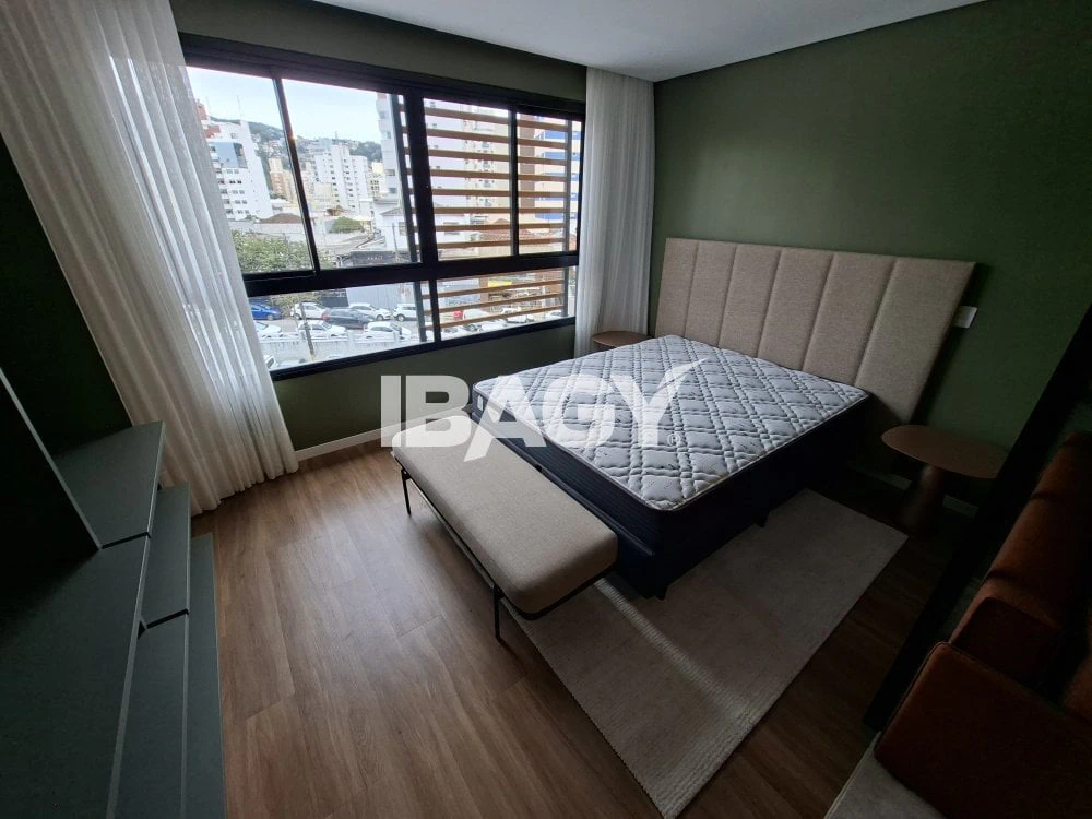30 m² apartment with 1 bedroom and tall windows — photo 48