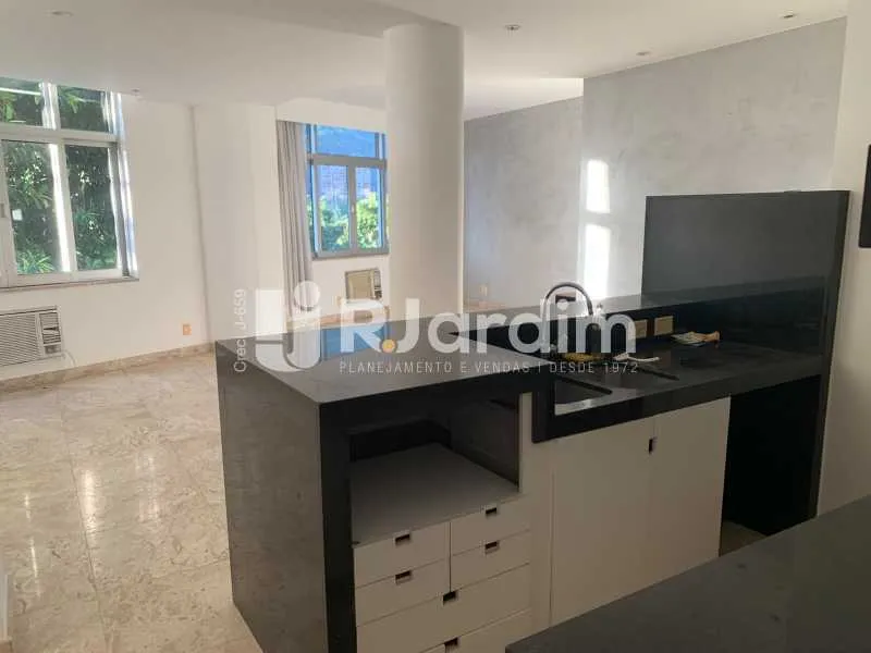 One-bedroom, 55 m² apartment in Rio de Janeiro — photo 3