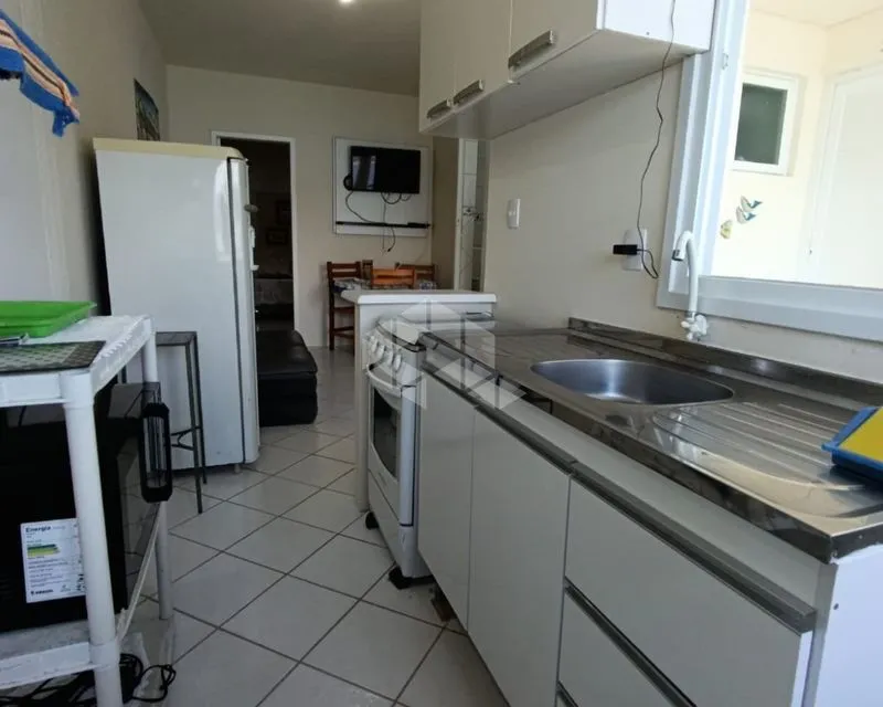 Furnished 1-bedroom apartment with 32 m² and 1 bathroom — photo 2