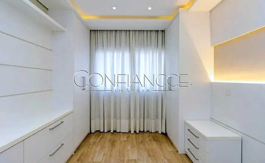 Apartment with 4 bedrooms and 2 en-suite suites — photo 23