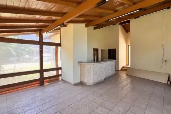 Furnished house with 3 bedrooms and 360 m² — photo 16