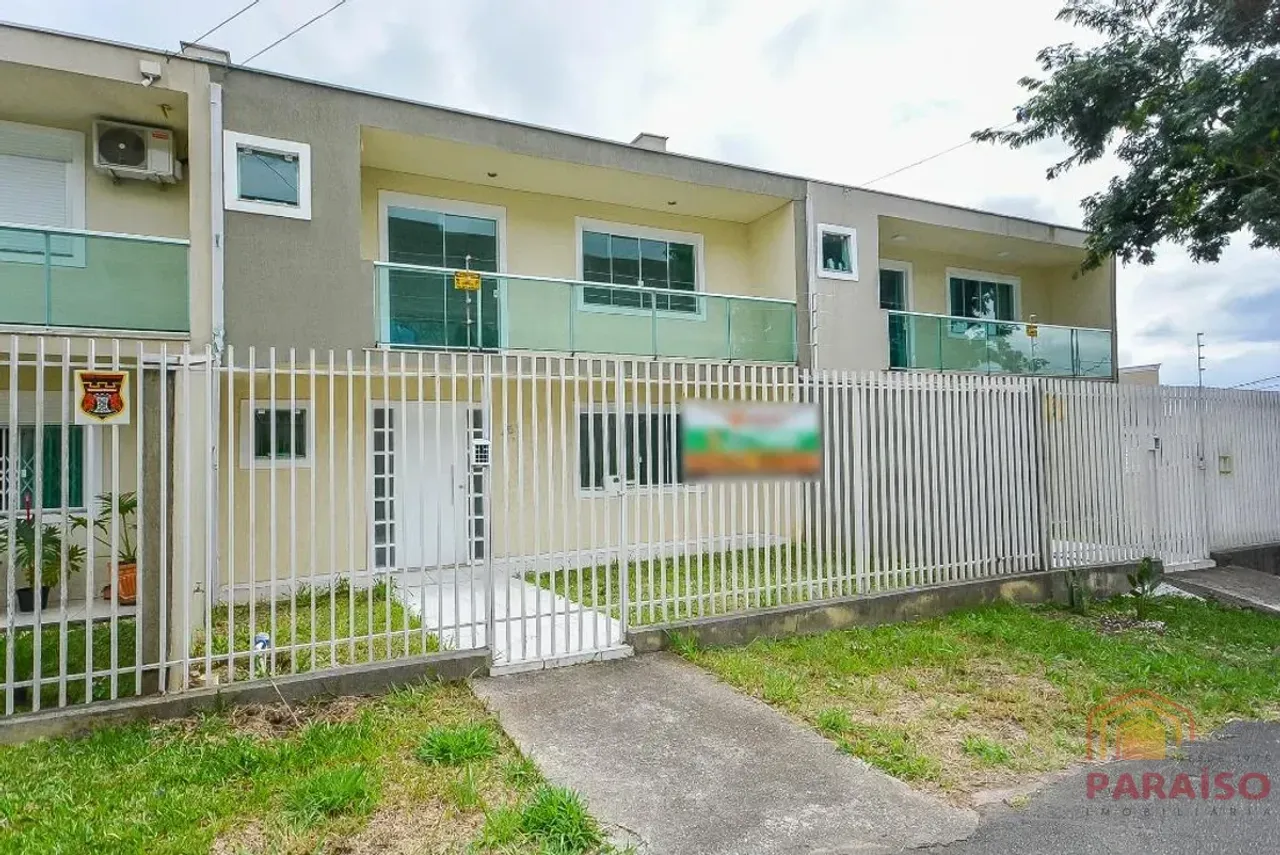 House with 3 bedrooms, balcony and 3 parking spaces — photo 3