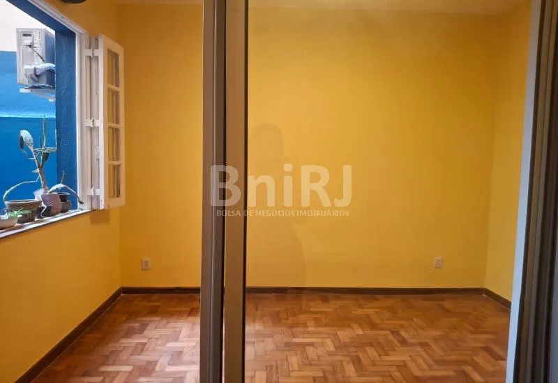 1 quarto e piso de madeira ou laminado: apartamento de 70 m² — photo 9
