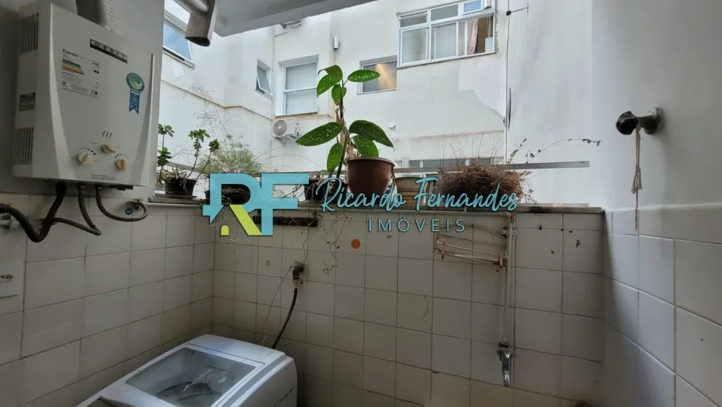 98 m² apartment with 2 bedrooms and 3 bathrooms — photo 29