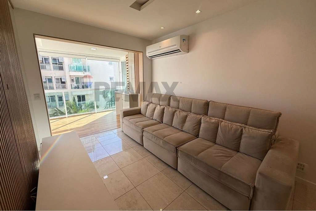 Apartamento reformado de 98 m² com varanda fechada — photo 23